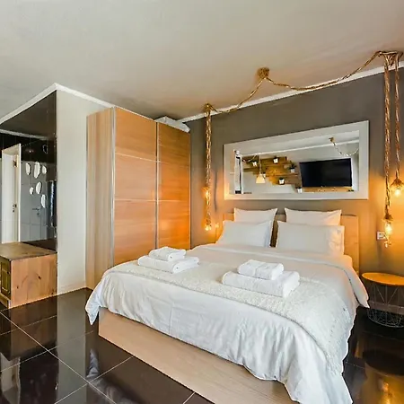 Elegant Beachfront With Balcony & Ocean View In Playa Paraiso 公寓